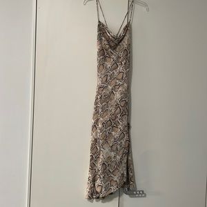 ASTR the Label NWOT-Snakeskin midi dress